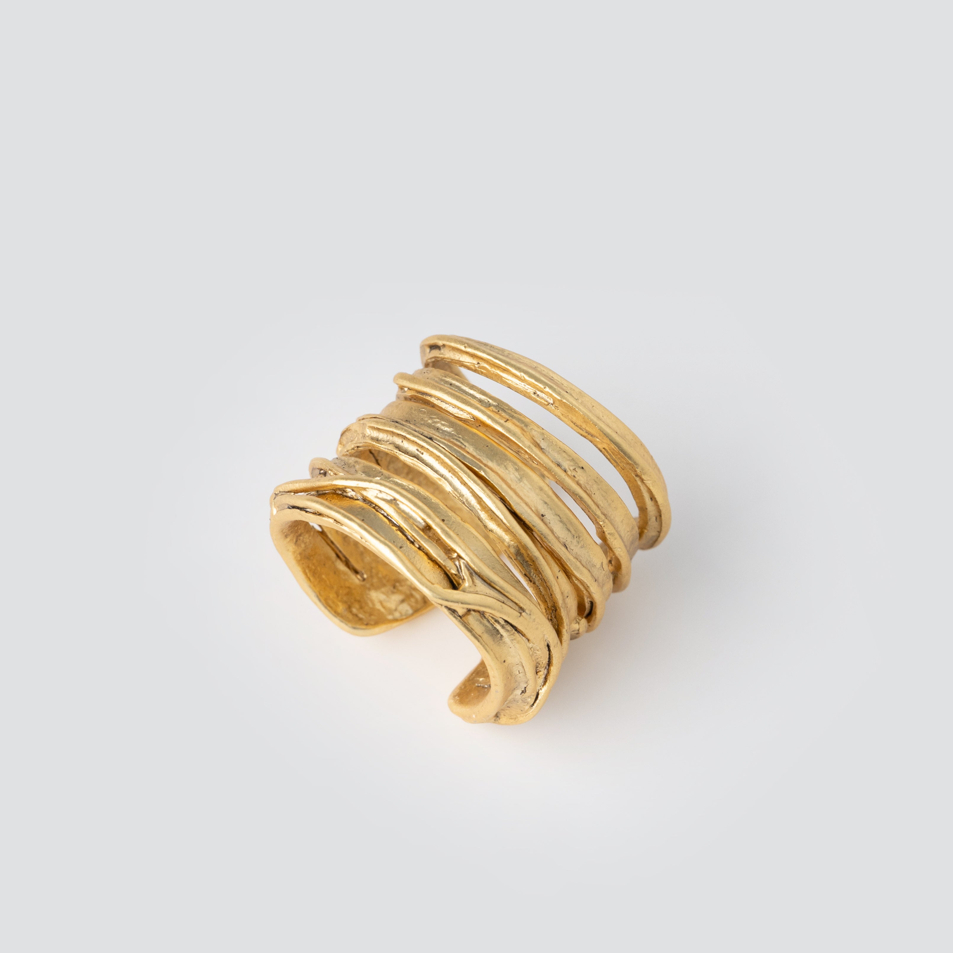 Brushed Ribbon Ring – Forward By L