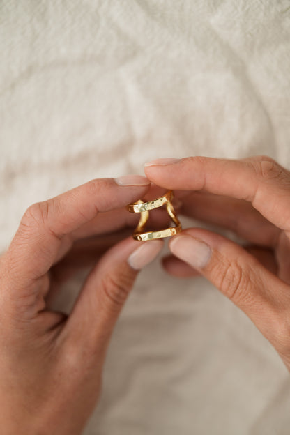 Minimalist Split Ring