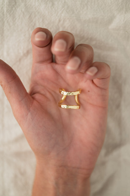 Minimalist Split Ring