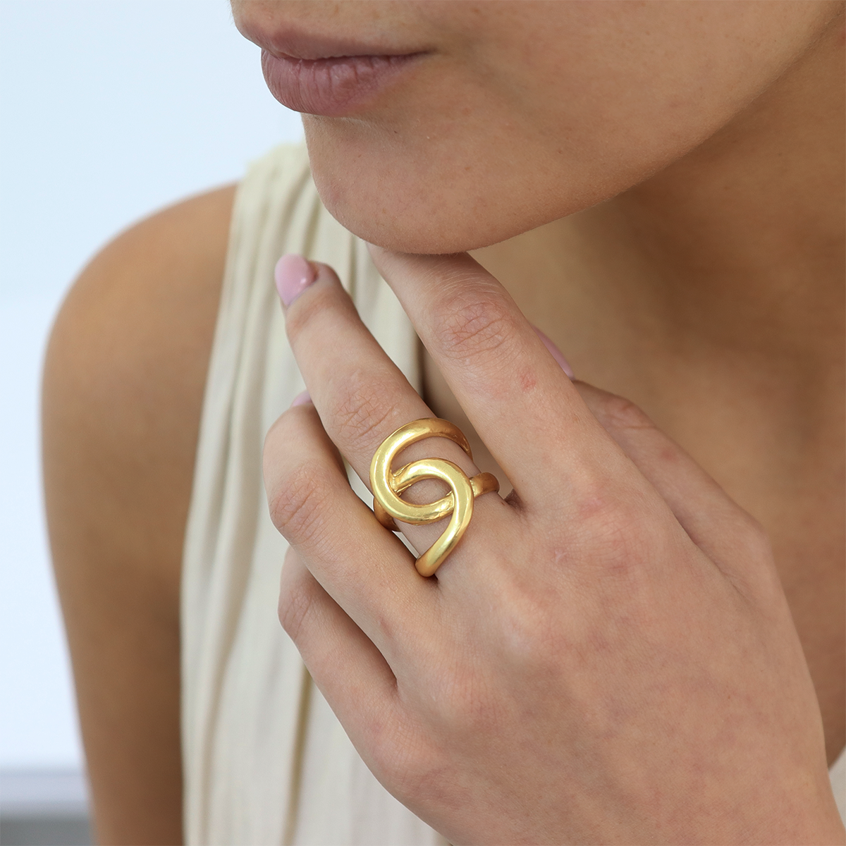 Intertwined Link Oversize Ring